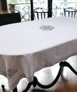 Stolnjak Kruna 160x220cm D3