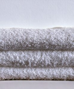 Peškir Indy 70x130 Glat 400g/m2 Beli