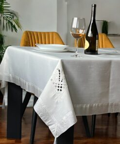 Stolnjak Krown 160x220cm Bela boja