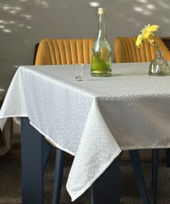 Stolnjak Viktorija 140x220cm Krem boja