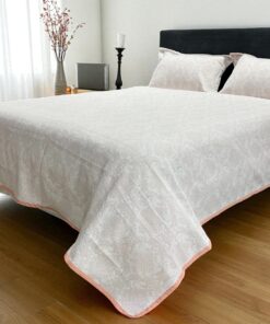 Prekrivač Elegance 250x260cm i 2 jastučnice Svetlo roze boja