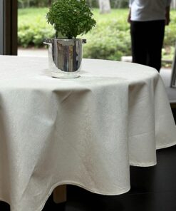 Stolnjak Ovalnog oblika 160x220cm White cube