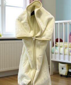 Bebi ćebe 2u1 – ćebe, prekrivač i topli bebi džak 80x90cm Bear Cream