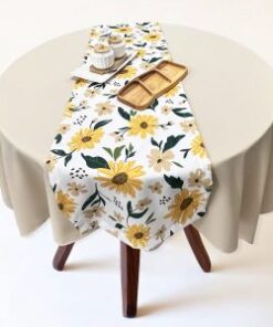 Set stolnjaka 140x180cm sa ranerom 40x140cm Krem boja/Cvet